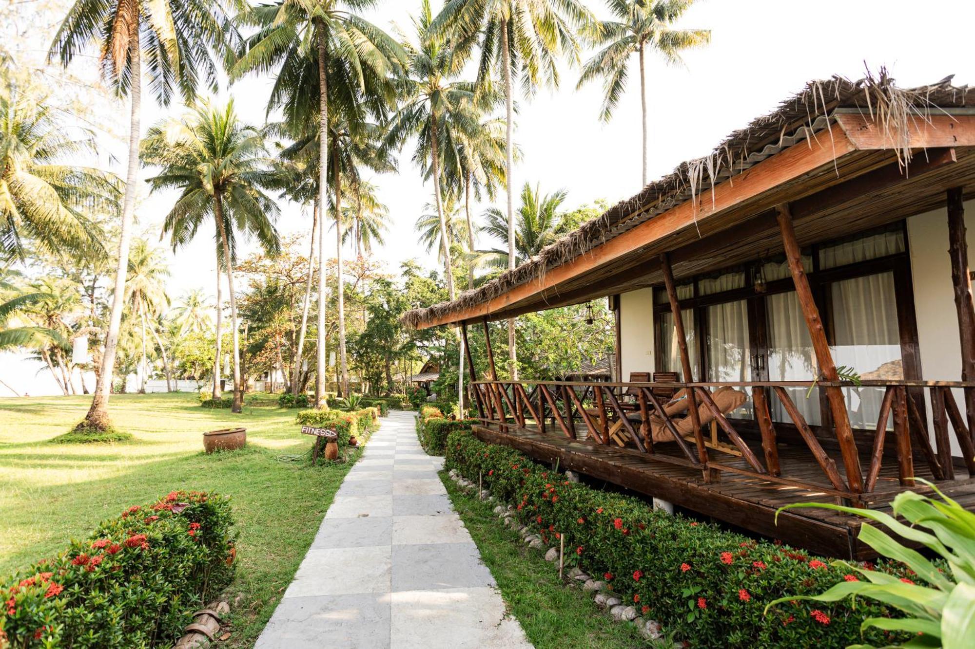 Lipa Lodge Beach Resort Lipa Noi Exterior foto