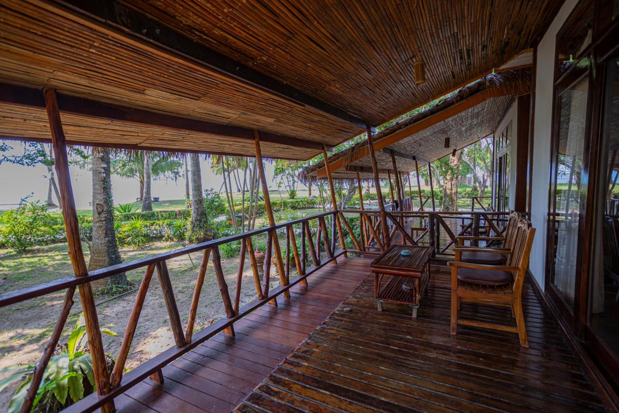 Lipa Lodge Beach Resort Lipa Noi Exterior foto